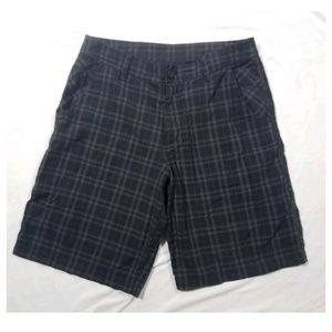 Lululemon Mens Black Gray Plaid Flat Shorts 34